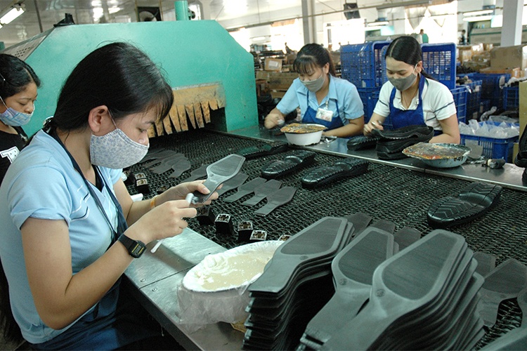 Việt Nam thu 8,6 tỷ USD từ gia công hàng hóa cho nước ngoài